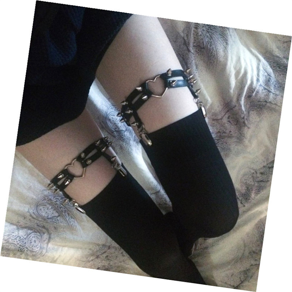 1Pcs Women Punk Goth Heart PU  - Body Jewelry Chains ulasan dan harga