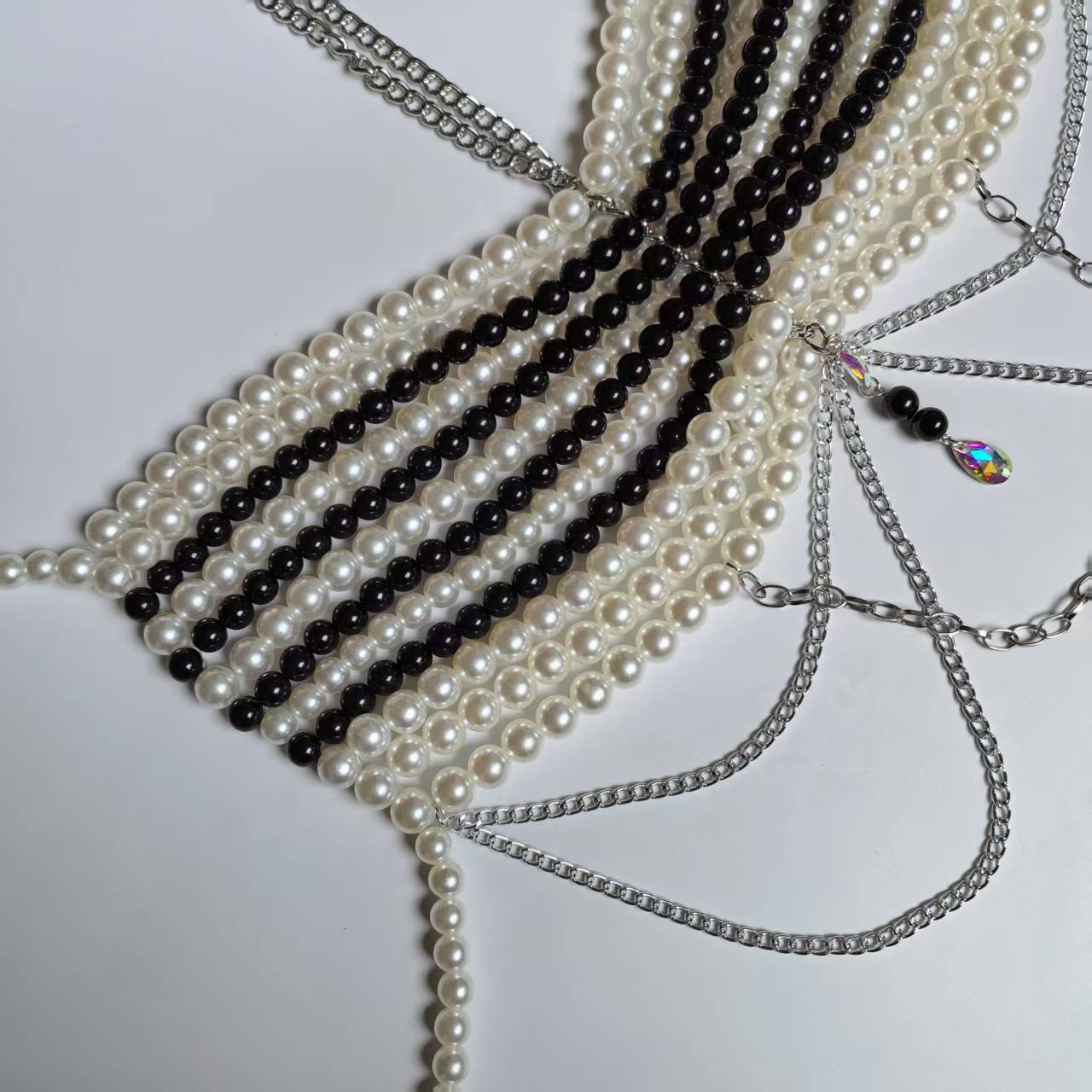 Black White Woven Plastic Pear - Body Jewelry Vest ulasan dan harga